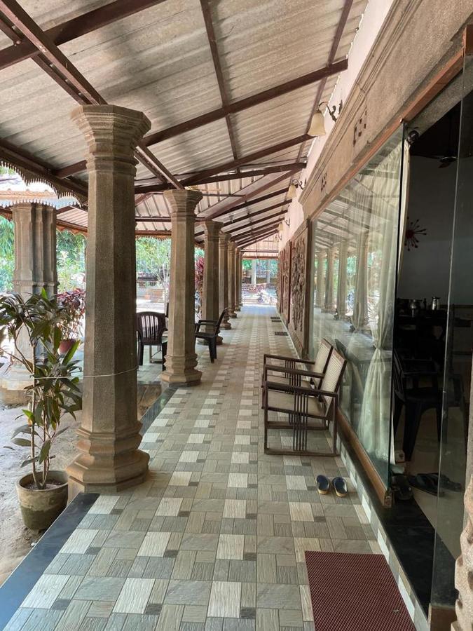 Kalpadiyil Hotell Balarampuram Eksteriør bilde